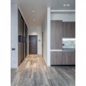 Įleidžiamas šviestuvas...