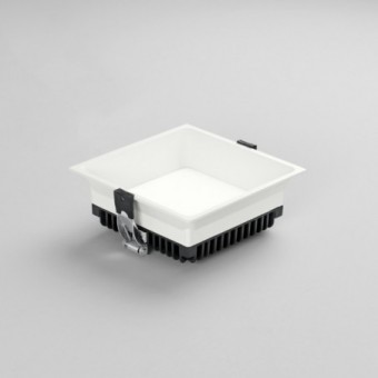 18W LED įleidžiamas...