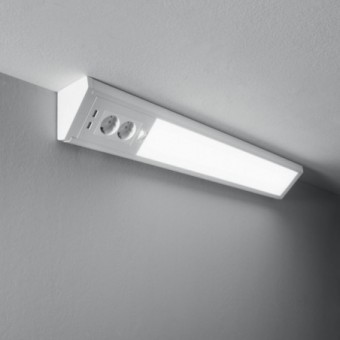 15W LED paviršinis kampinis...