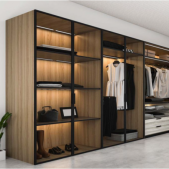 2,5W LED įkraunamas...